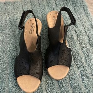 Clark’s black sandal 7.5